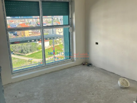 Appartamento 1+1 in Vendita Ali Demi Tirana