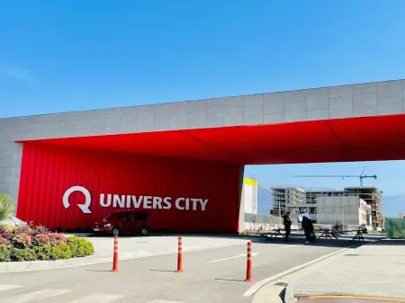Shitet apartament 2+1 tek Univers City 