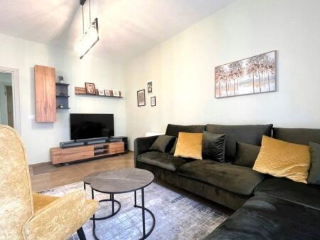 Affittasi Appartamento 2+1+2 , Zogu i Zi 850 € /Mese