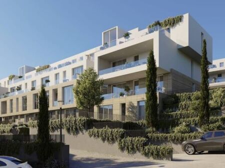  SUPER OFFERTA – 3+1 CON CORTILE VICINO AL LAGO DI FARKË 