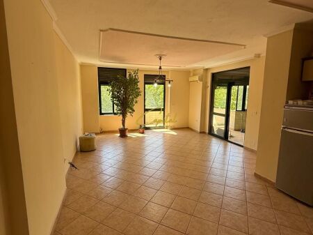 UFFICIO IN AFFITTO 150 M2 EX ESPOSIZIONE 120.000 LEKE