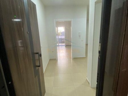 Affitto,Appartamento 2+1+2, Via dei Kosovari, Tirana