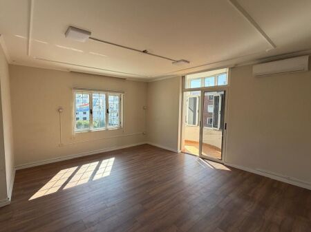 Locale in Affitto per Uffici – Piazza Willson