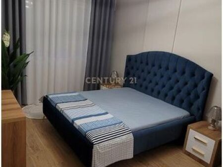 JAPIM ME QIRA APARTAMENT 2+1+2 TEK KRISTAL CENTER
