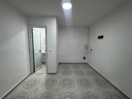Negozio In Affitto A Selite ( ID BD21888) Tirane
