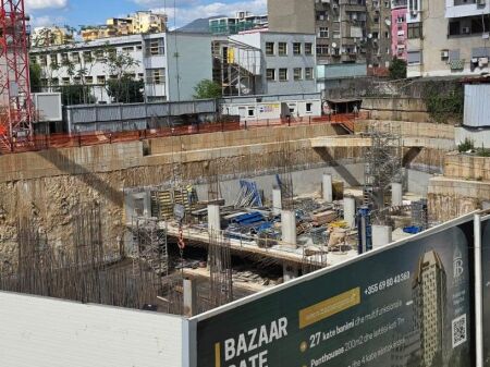 OKAZION Bazaar gate Appartamento 1+1 in vendita nel centro di Tirana