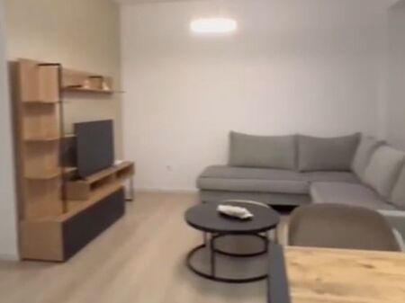  Apartament 2+1 me Qera – Zona Misto Mame (Yzberisht)