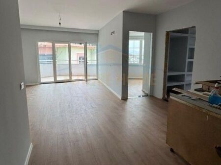 For sale, apartment 2+1+2, "Shefqet Kuka" Street Fresku