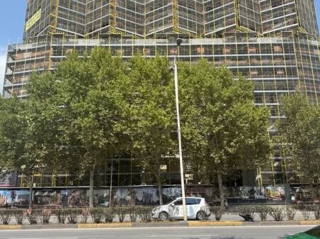 Shitet Dyqan kati 0 Colonnade Residencerruga Dritan Hoxha, Zogu i Zi, Laparak