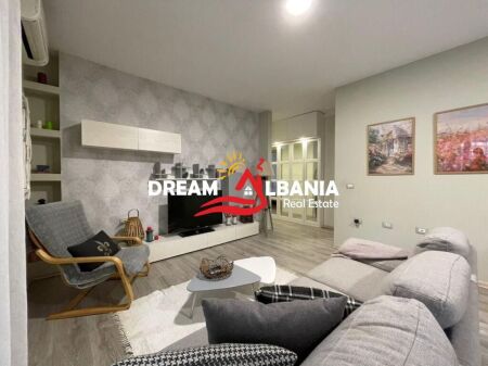 Appartamento 2+1 in affitto a Kodrën e Diellit vicino al Centro Kristal a Tirana (ID 42215534)