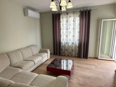 Appartamento in affitto 2+1+2 ad Astir
