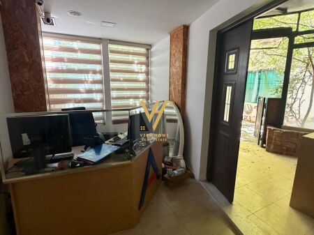 UFFICIO DI 160 M2 IN AFFITTO A MYSLYM SHYR 1.500 EURO