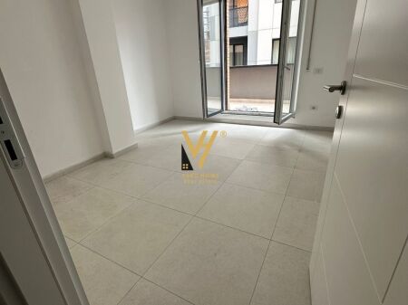 SI AFFITTA APPARTAMENTO 2+1+BLK AL NUOVO BOULEVARD 50.000 LEKE