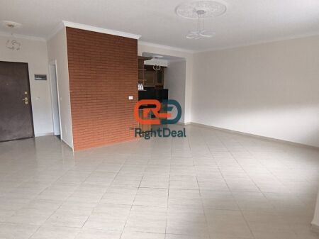 Al Complesso Halili, Affittasi Spazio Ufficio Appena Investito !!