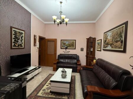 APARTAMENT ME QERA 2+1 VASIL SHANTO 65.000 LEKE FH-71182