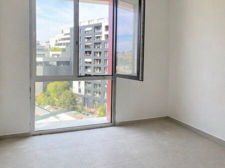  Spazio Ufficio 150m2 in Affitto – Farmacia 10 