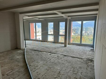 Affitto, Villa su 5 piani, Kodra e Diellit 2