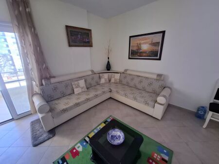 Appartamento 1+1 in Affitto Vicino a Rrota e Kuqe