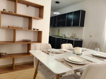 Jepet apartment me qera ,2+1 Liqen i Thate 
