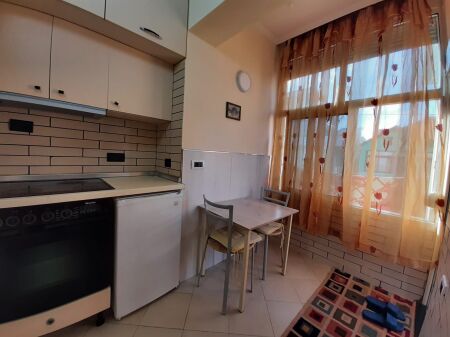 Apartment on the 2nd floor 6 months from the new boulevard. Fully furnished + wifi.
