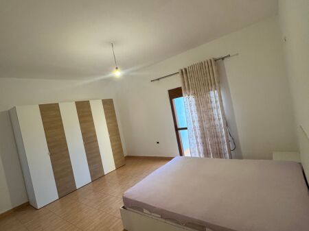 Jepet apartament me qera 2+1, Bulevardi i Ri