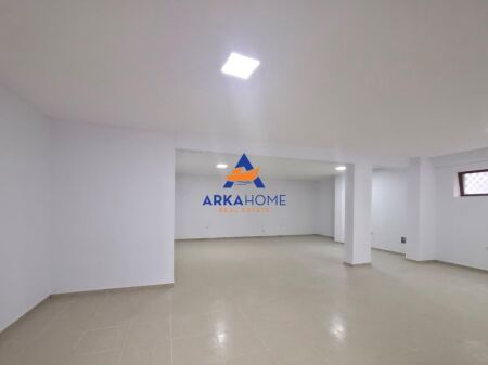 LOCALE COMMERCIALE IN AFFITTO 90M2 "GIARDINO BOTANICO" 80.000 LEKE
