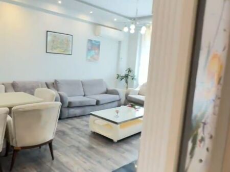 Shitet Apartament 2+1 tek Kopshti Zoologjik