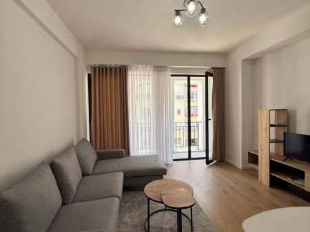 Jepet Me Qira Apartament 2+1 Në Astir