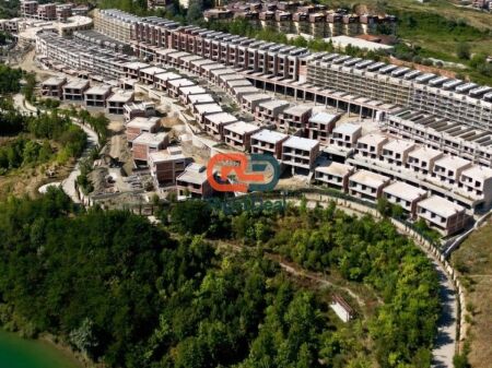 Tek Swan Lake Residence, Shitet Super Duplex, Me Orientim Dhe Pamje Fantastike!!!