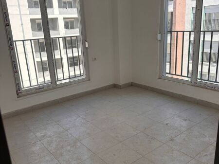 Apartament me Qera zona 5 Maj 2+1+2