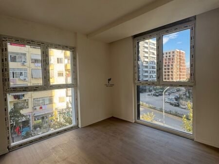 UFFICIO IN AFFITTO 100 M2 ASTIR 50.000 LEKE FH-71313