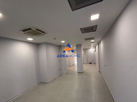 UFFICIO IN AFFITTO 220M2 "DI FRONTE A DELIJORGJI" 4400 EURO