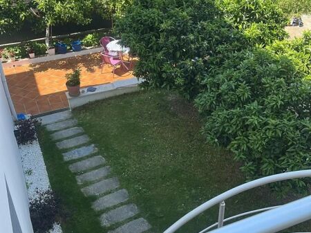 AFFITTASI APPARTAMENTO 1+1 VICINO VILLA PASCUCCI, SPIAGGIA, DURAZZO