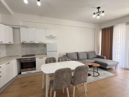 JEPET ME QIRA Apartament 2+1+bllk Astir, Rezidenca Urban Gate   Kati i 3, pallat i ri me 2 ashensore Çmimi: 550€