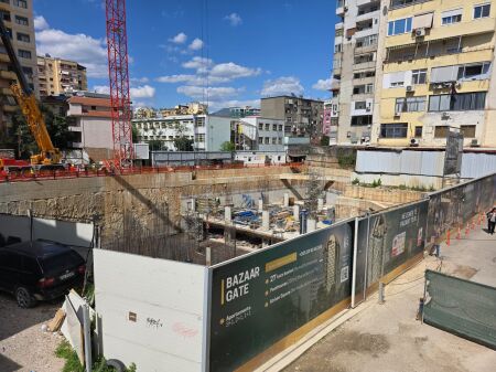 Shitet Apartament 1+1 në Qendër të Tiranës – Bazaar Gate Residence!
