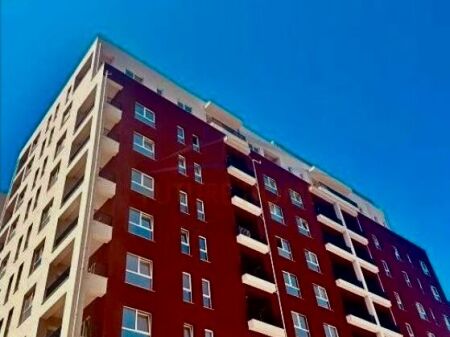 Affitto, Appartamento 1+1 per Uffici, Complesso Aura, Tirana.