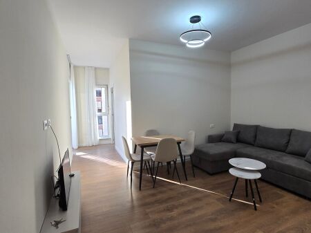 Shitet Apartament 1+1 Oxhaku,Kompleksi Colombo