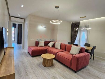 Apartament 2+1+Parkim me Qira te Kompleksi Delijorgji Tirane