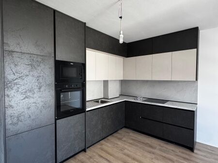 apartament me qera 2+1 Univers City