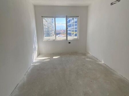  Apartament 2+1+2 për Shitje – Univers City 
