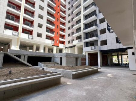 SHITET Ambient Biznesi : Open Space 232m² Paskuqan (Space City Residence) - Buze Unaze (579,800€) || Vetrata te medha me xham