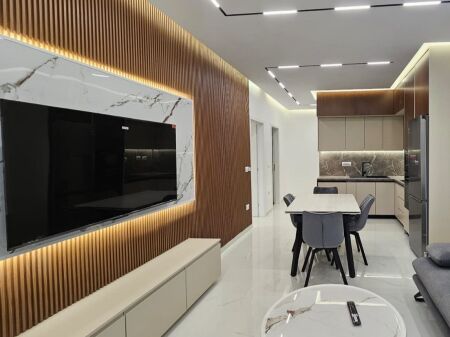  Jepet me Qira Apartament 2+1 – Zogu i Zi, Tiranë 