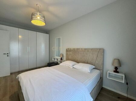 Apartament 2+1 me qira pranë Gjimnazit Petro Nini Luarasi
