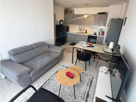Shitet, Apartament 3+1, Unaza e Re, Tirane