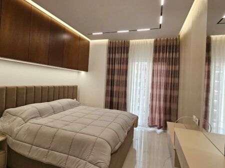  Jepet me Qira Apartament 1+1 – Zogu i Zi, Tiranë 