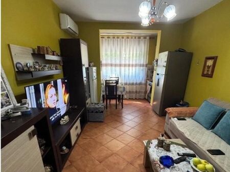 SHITET APARTAMENT 2+1 TE MEDRESEJA