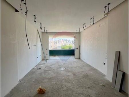 Shitet apartament 2+1+2 + Garazh në Xhamllik!