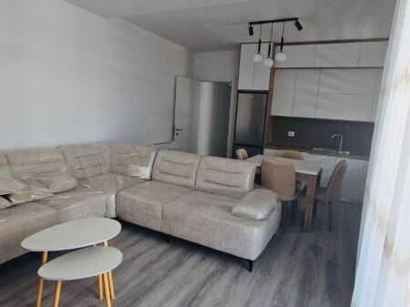 Jepet Apartament 2+1 Paskuqan