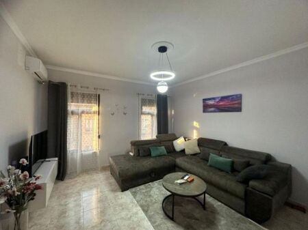  BLLOK_Apartament me qera 2+1+2 i mobiluar
