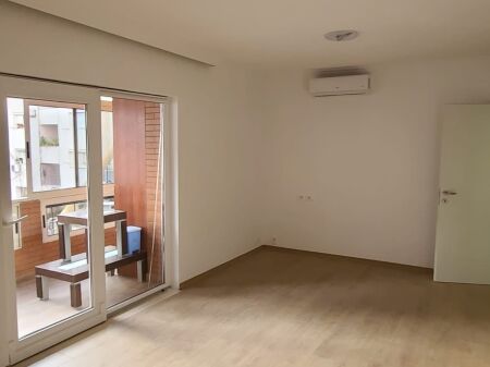  Per Ufficio – Centro, al Mercato Nuovo 1200 €/mese